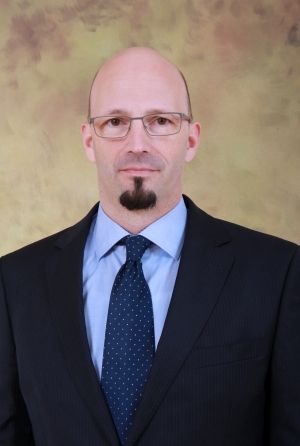 Dr. Csuti Péter